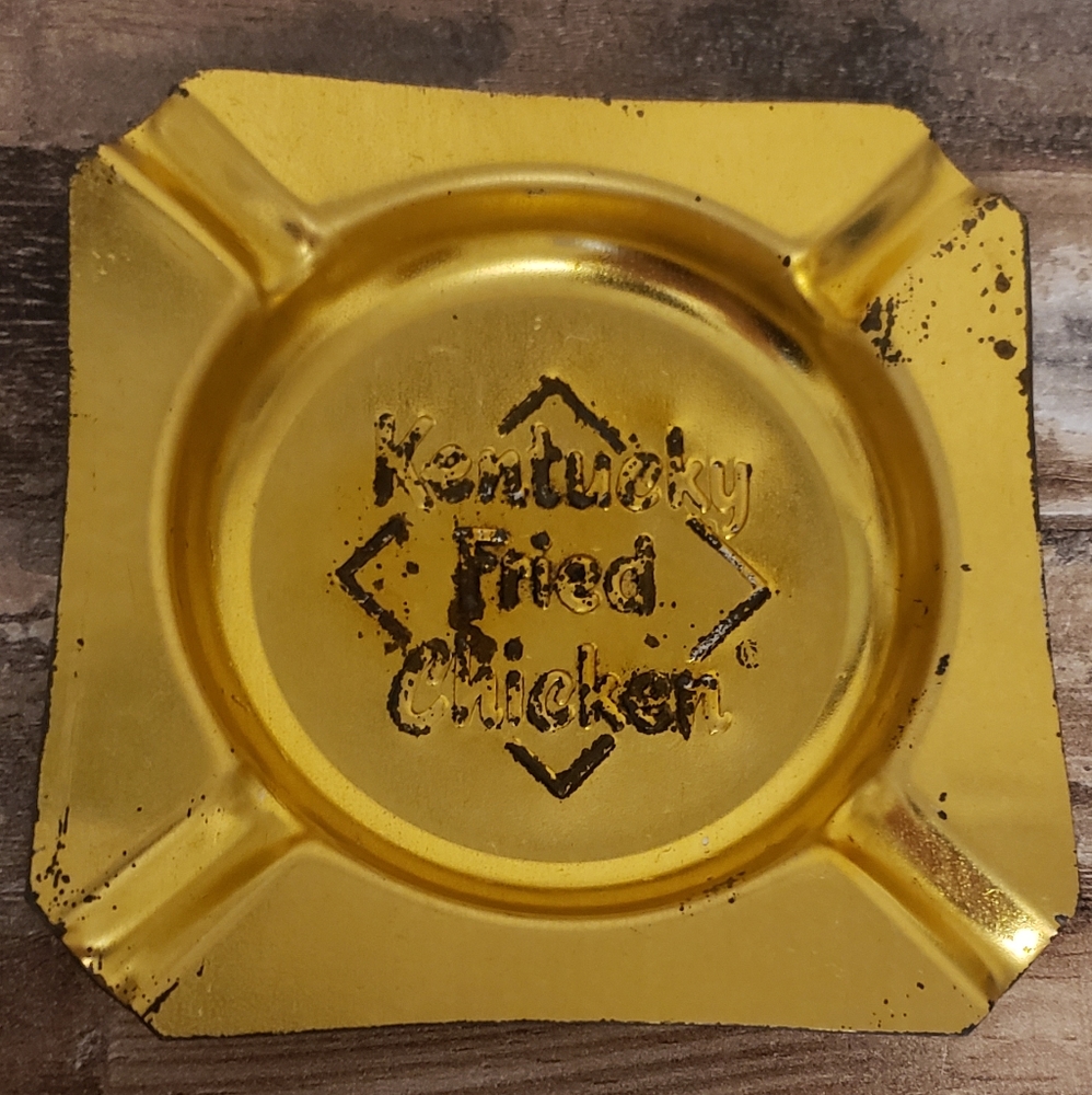 Vintage Kentucky Fried Chicken ashtray 4x4"